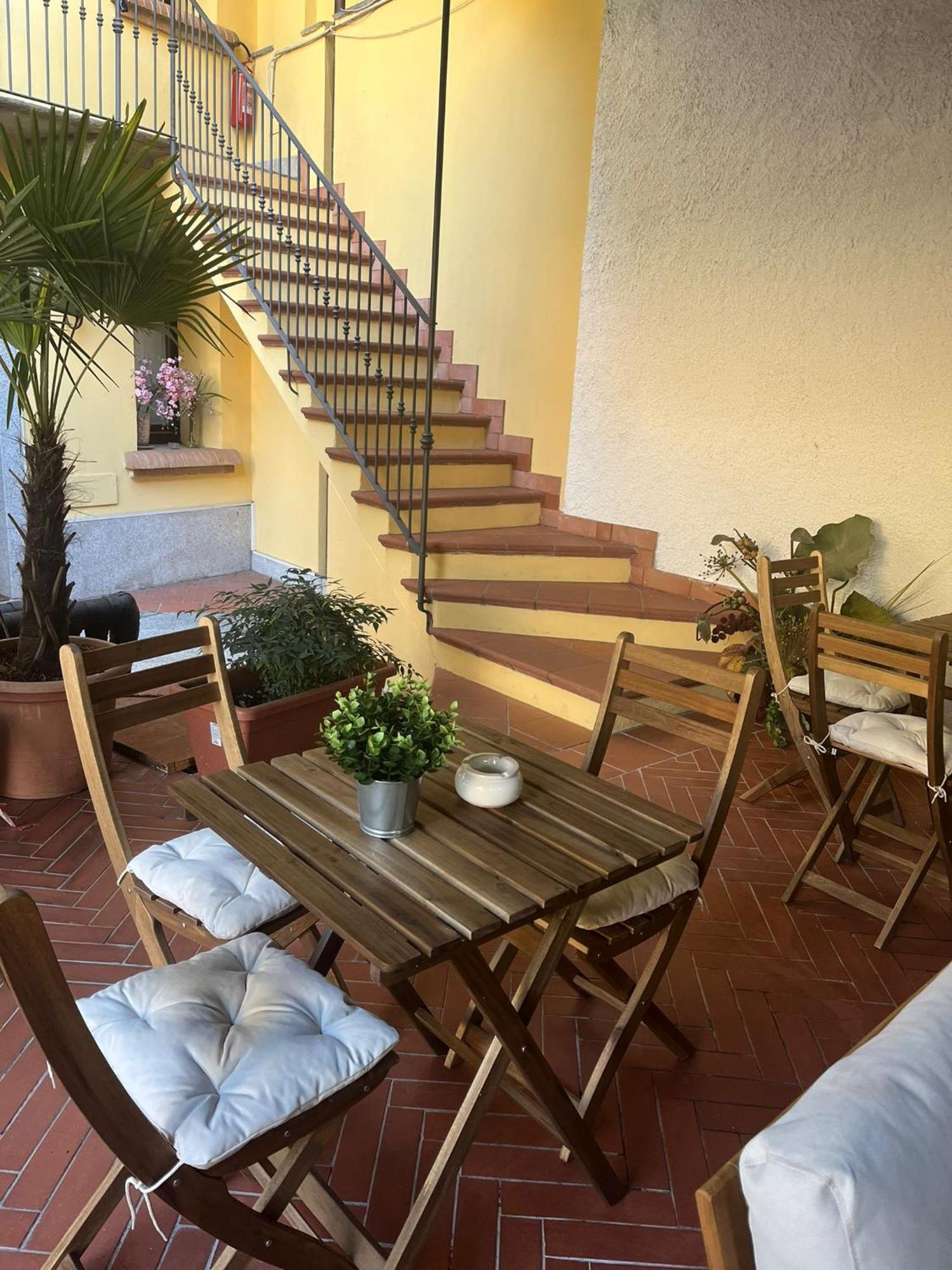 Bilocale Dafne Abbadesse Guest House Milano Exteriör bild